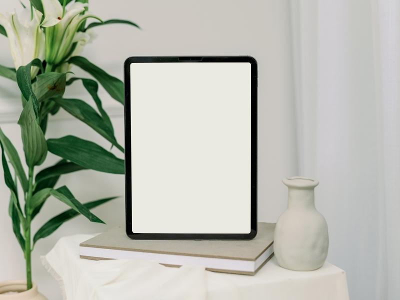 telefon do monitorowania warunków w ogrodzie